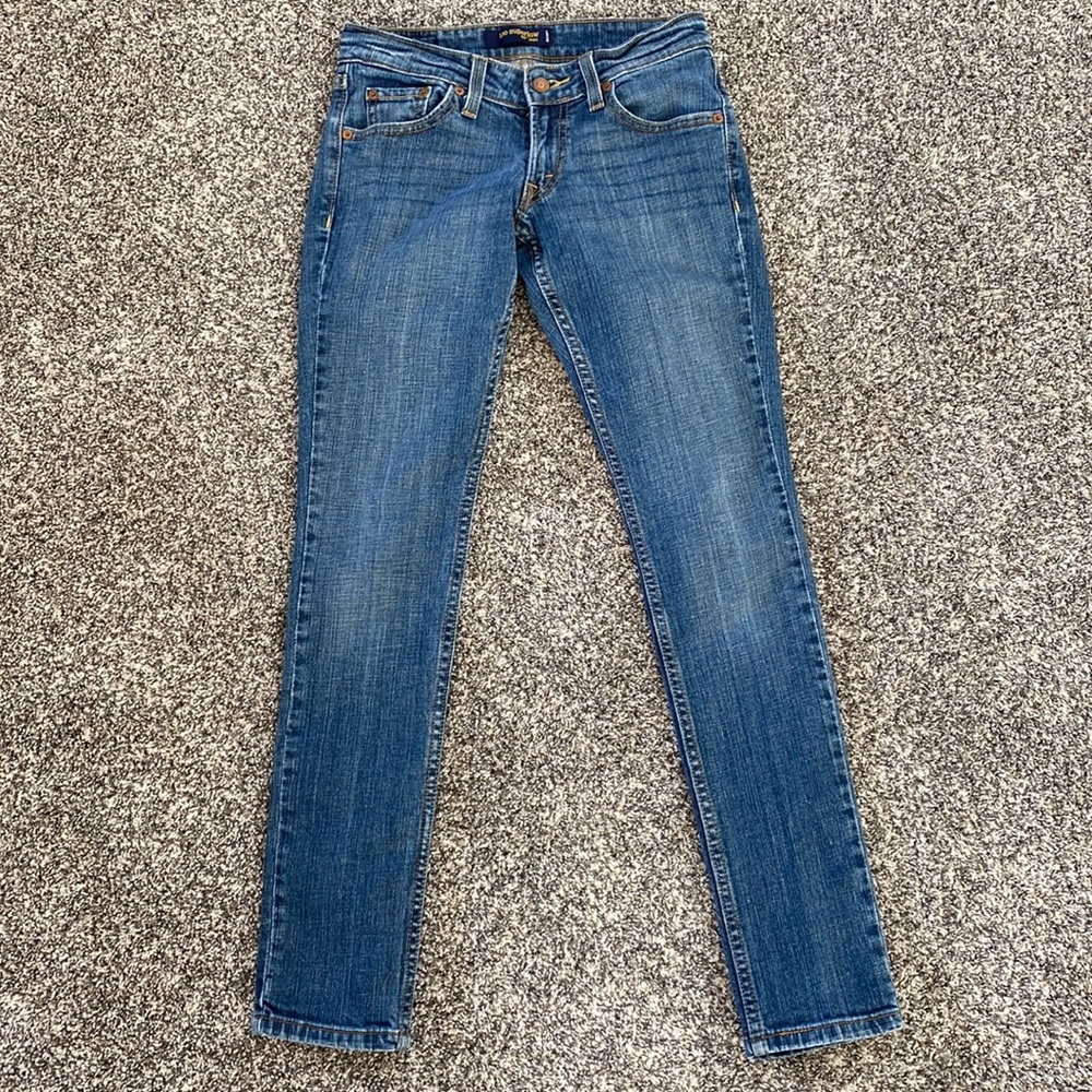 GUC Levi’s Too Superlow 524 Medium Wash Skinny Jeans 1